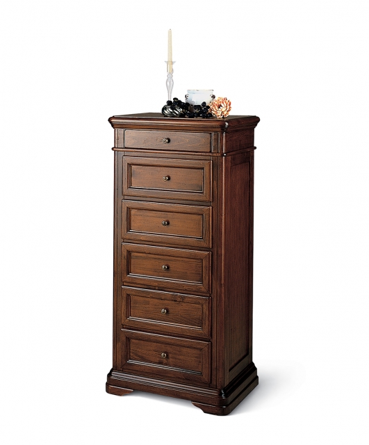 Small chest of drawers with 6 drawers